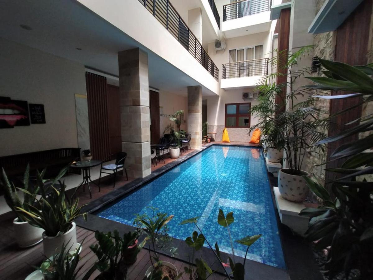 Ultimate Residence Bali Denpasar Exteriör bild